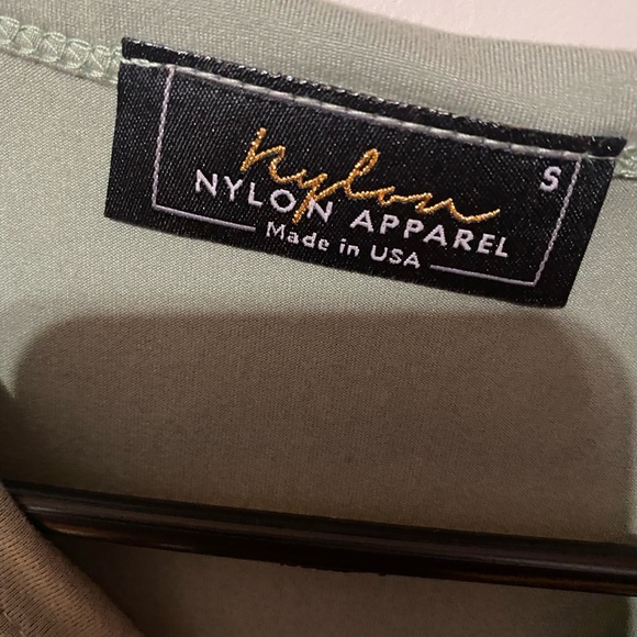 Revolve - perfect tee - Picture 4 of 4